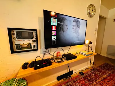Télévision ou salle de divertissement dans l'établissement Le Petit Ré, Garage privé, Terrasse, Hyper centre