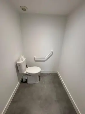Salle de bains dans l'établissement Halte Hotel - 1 étoile