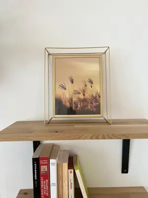 Bibliothèque dans l'appartement