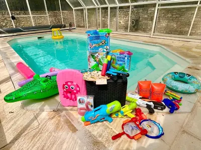 Piscine de l'établissement Les Gîtes du Chaix ou située à proximité