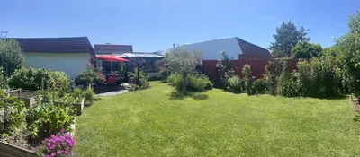Jardin de l'établissement Charmante maison pour vos vacances