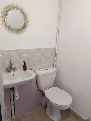 Salle de bains dans l'établissement Teresa Beauté - grande maison 4 chambres proche La Rochelle Ile de Ré avec piscine