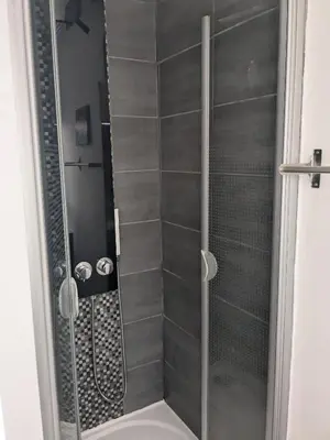 Salle de bains dans l'établissement Teresa Beauté - grande maison 4 chambres proche La Rochelle Ile de Ré avec piscine
