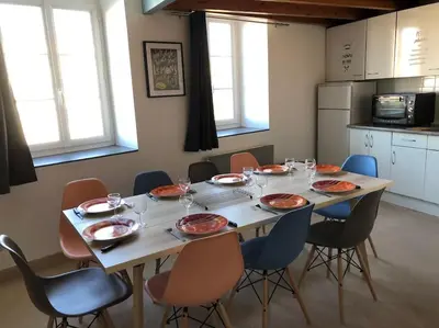Cuisine ou kitchenette dans l'établissement Maison type Loft - avec parking en plein centre