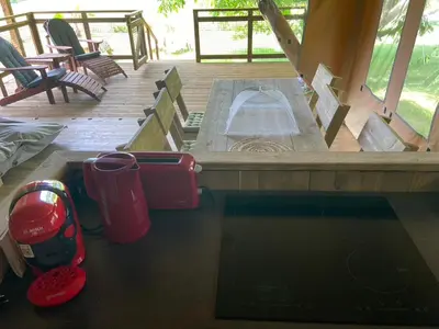 Balcon ou terrasse dans l'établissement LODGE Champêtre Glamping