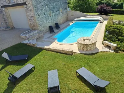 Piscine de l'établissement Gite de la Séguinière ou située à proximité