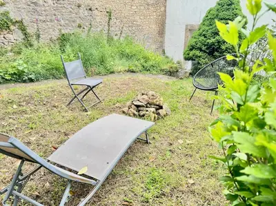 Jardin de l'établissement Le Floride Jolie studio à Poitiers FIBRE