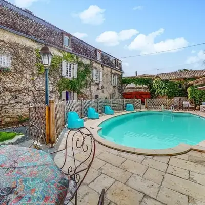 Beautiful Home In Couhe