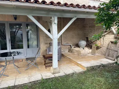 Terrasse ou espace extérieur de l'établissement Sous l olivier
