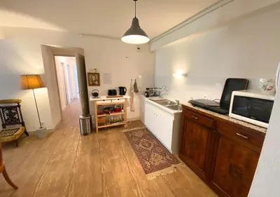 Cuisine ou kitchenette dans l'établissement Chez Nellane - Poitiers - HyperCentre - LaConciergerie