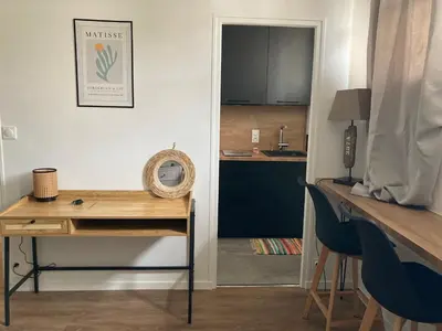 Cuisine ou kitchenette dans l'établissement Centre-ville Marché avec Wi-fi