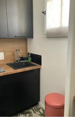 Cuisine ou kitchenette dans l'établissement Centre-ville Marché avec Wi-fi