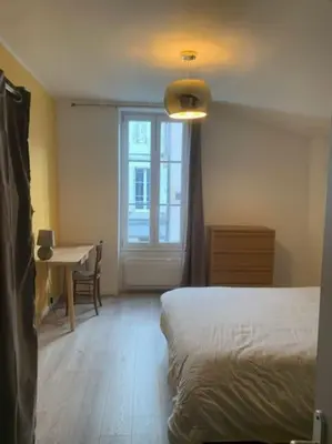 Un ou plusieurs lits dans un hébergement de l'établissement Maison Frères Prêcheurs