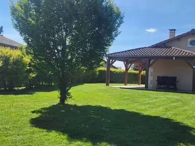 Jardin de l'établissement Villa in Les Forges with Golf & Pool