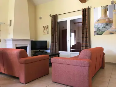 Coin salon dans l'établissement Villa in Countryside with Private Garden