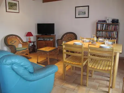 Télévision ou salle de divertissement dans l'établissement Les boulites