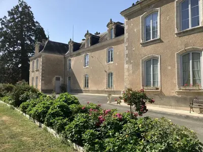 Jardin de l'établissement Le petit gite du theil au servant