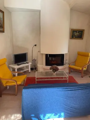 Télévision ou salle de divertissement dans l'établissement Bienvenue Chez Nous