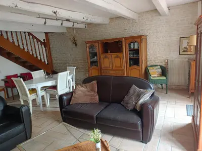 Coin salon dans l'établissement Belle maison familiale près de La Rochelle