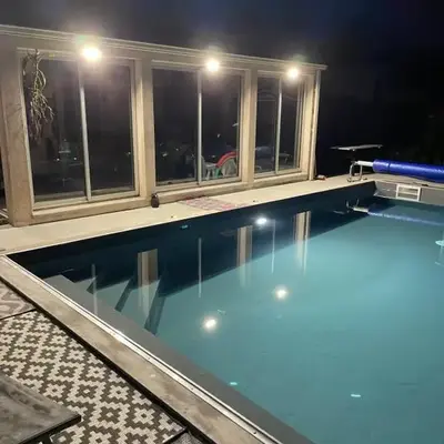 Au calme dans le marais avec piscine