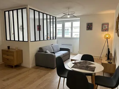 Coin salon dans l'établissement Les Carmélites : central à 5 min à pied de la Gare