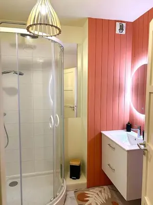 Salle de bains dans l'établissement Magnifique appartement vue îles et océan-seaside-