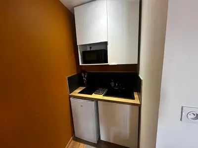 Cuisine ou kitchenette dans l'établissement Le Petit phucket - centre ville - wifi