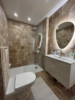 Salle de bains dans l'établissement YOUSRA Appartement