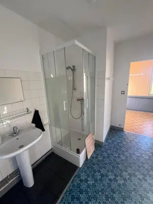 Salle de bains dans l'établissement Gîte voyageurs