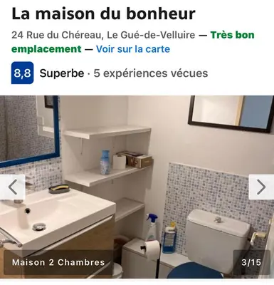 Salle de bains dans l'établissement La maison du bonheur