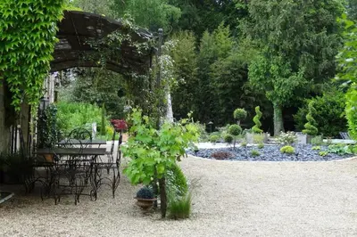 Jardin de l'établissement Gîte de la Villa André