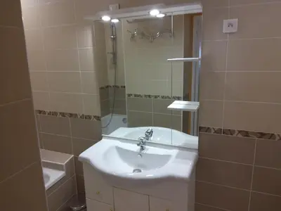 Salle de bains dans l'établissement Entre fleuve et centre ville