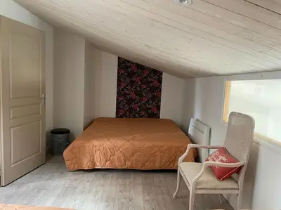 Un ou plusieurs lits dans un hébergement de l'établissement Le logis des Lilas