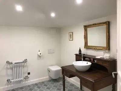 Salle de bains dans l'établissement Le Mas, Chambres d'Hôtes, Verrières