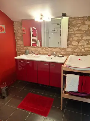 Salle de bains dans l'établissement Fermette à 10 mn du Futuroscope