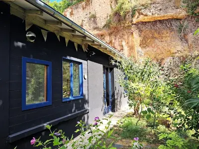 Jardin de l'établissement La Cabane des Dunes - Parking privatif