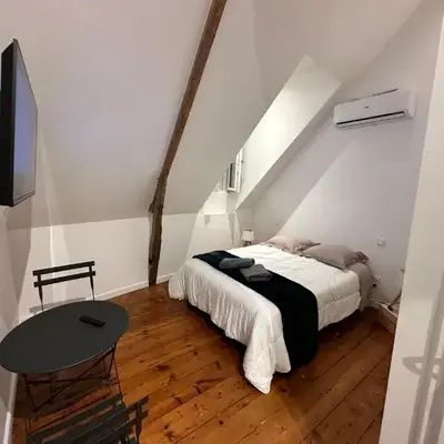 CHAMBRE 4 Face au Donjon