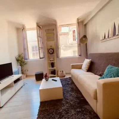 Bright duplex 50m from the port of La Rochelle