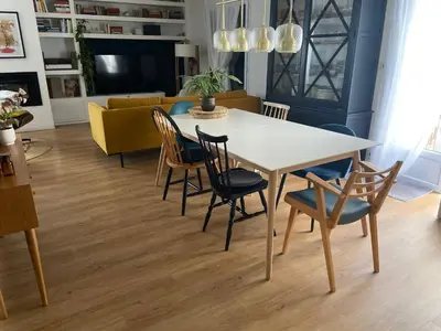 Plan de l'établissement Espace deux chambres et sanitaires