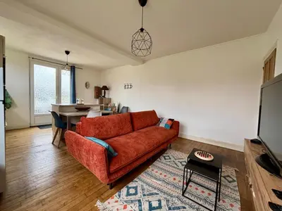 Télévision ou salle de divertissement dans l'établissement Maison 4 couchages