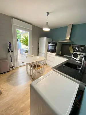 Cuisine ou kitchenette dans l'établissement entre terre et mer