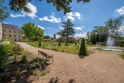 Jardin de l'établissement Résidence de Poitiers