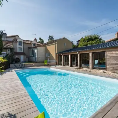 Le Verger : gîte familial avec piscine