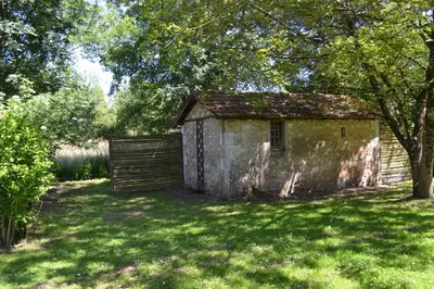 Jardin de l'établissement Les Bruyeres B&B 2