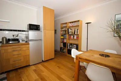 Cuisine ou kitchenette dans l'établissement Appartement du XVIIè siècle, hypercentre 2 chambres