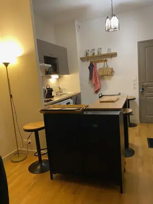 Cuisine ou kitchenette dans l'établissement T2 cosy et calme, parking privé et fibre inclus
