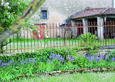 Jardin de l'établissement Le Dojo du Plessis