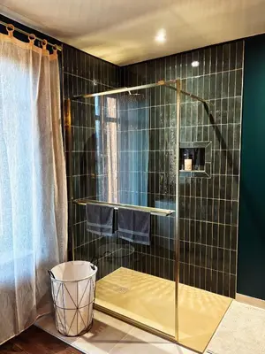 Salle de bains dans l'établissement Maison au cœur de Chauvigny