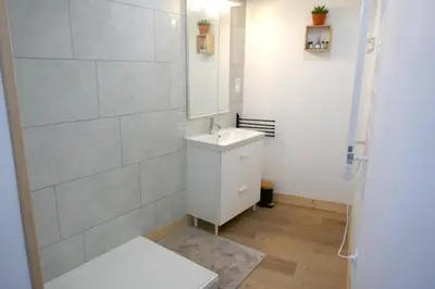 Salle de bains dans l'établissement Chambre dhôtes familiale à Saint Pierre du Chemin