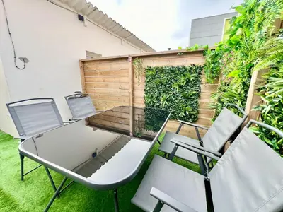 Jardin de l'établissement Charmante Maison de Ville - Patio - Wifi - Parking gratuit